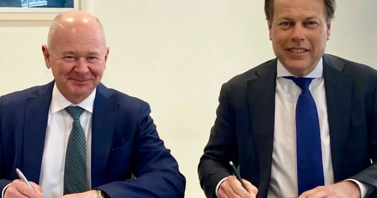 Saab och Damen blickar mot Kanada
