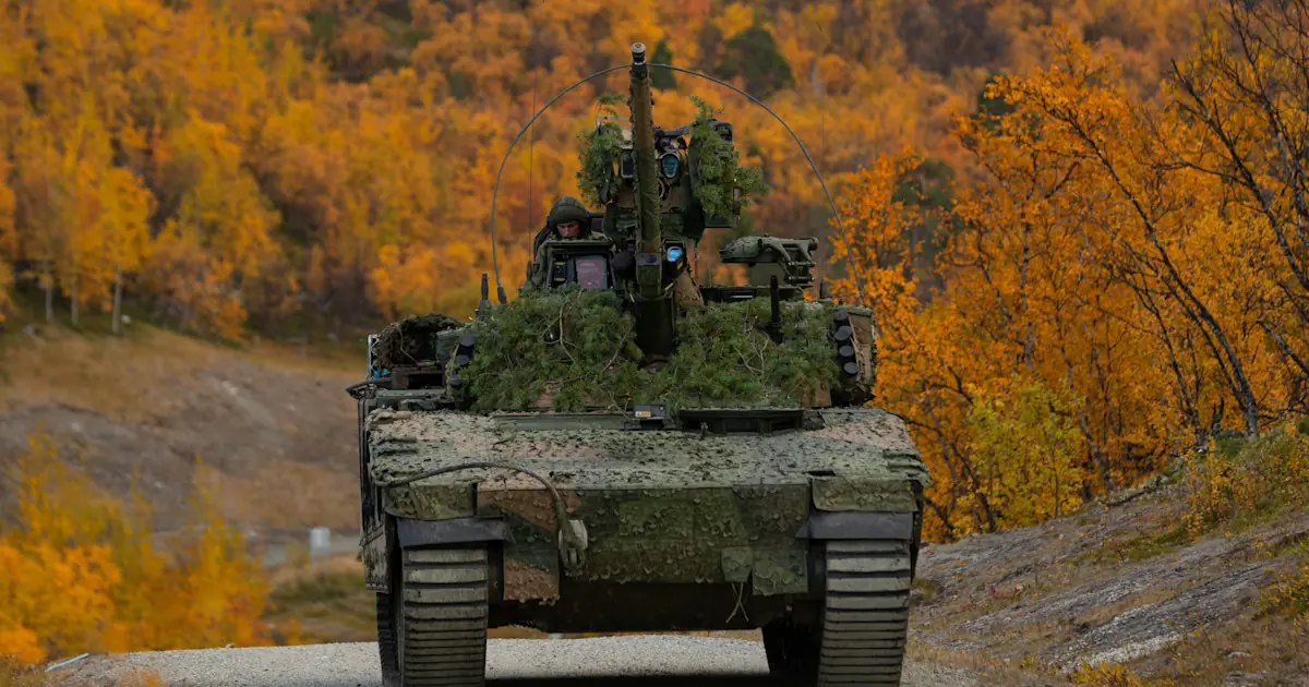 MilDef levererar datorer till Norges CV90-flotta