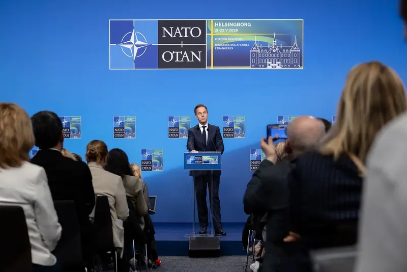 Rutte powitał amerykańskiego urzędnika Colby'ego w kwaterze głównej NATO na rozmowy o rozmieszczeniu sił