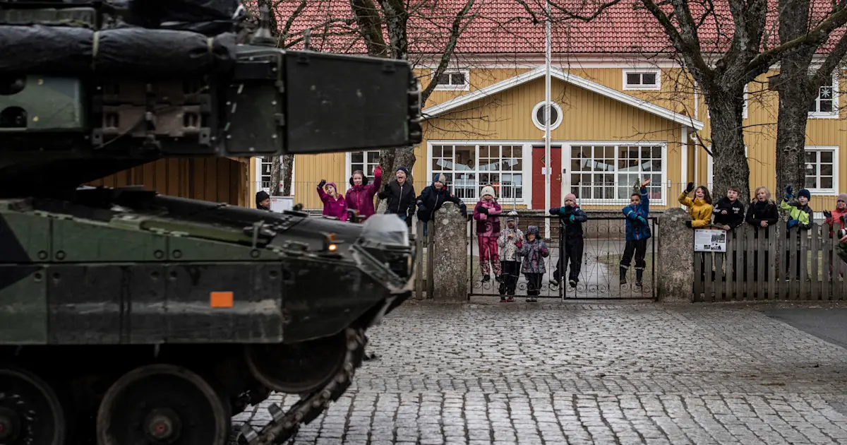 Gymnasieelever får undervisning om totalförsvaret