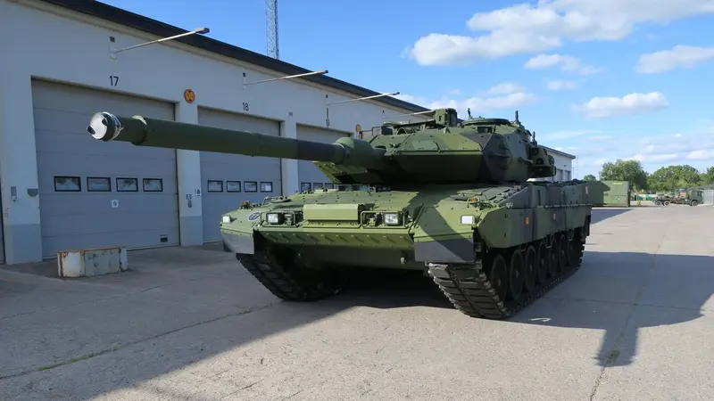 First upgraded Stridsvagn 123A delivered to Sweden