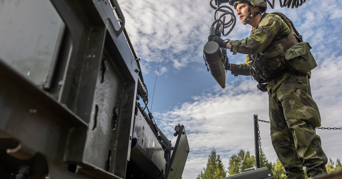 Støtte til Ukraine: Nordiske lande indkøber artilleriammunition