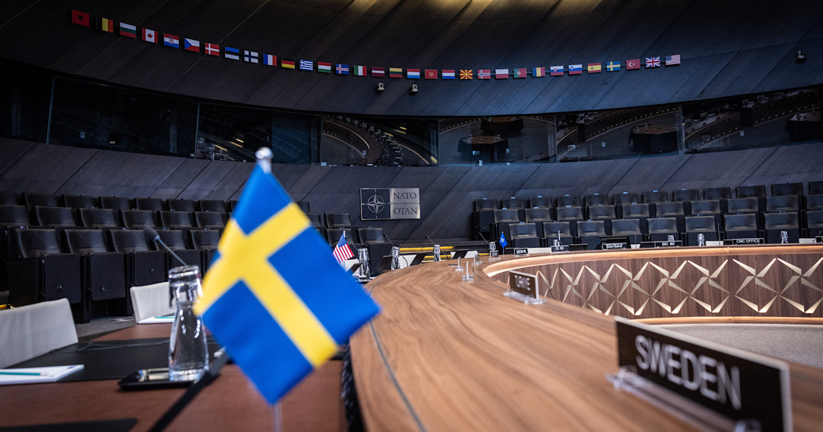 Billström i Bryssel för NATOs utrikesministermöte